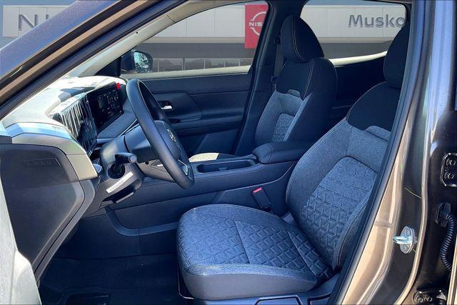 new 2026 Nissan Kicks car, priced at $25,923