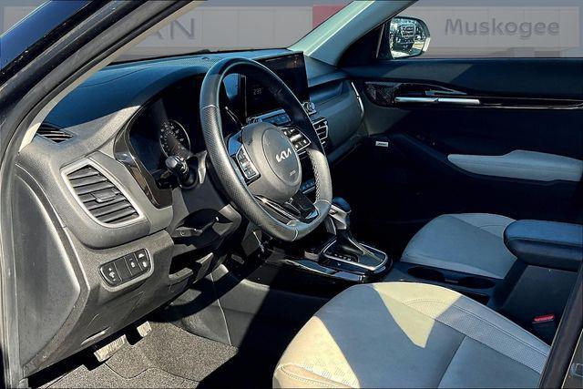 used 2023 Kia Seltos car, priced at $21,900