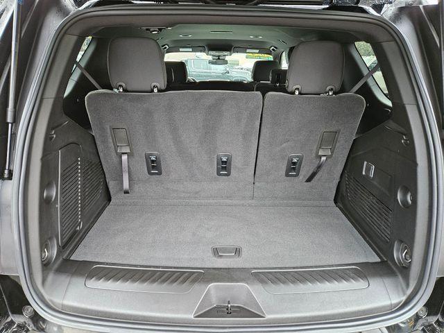 used 2024 GMC Yukon car, priced at $51,986