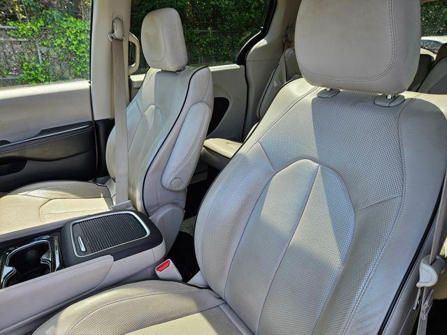 used 2021 Chrysler Pacifica car, priced at $29,586