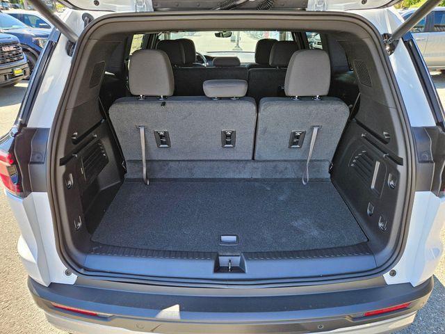 new 2026 GMC Acadia car, priced at $44,190
