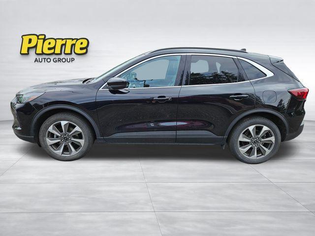 used 2025 Ford Escape car