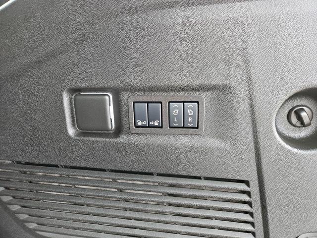 used 2022 Chevrolet Suburban car, priced at $58,886