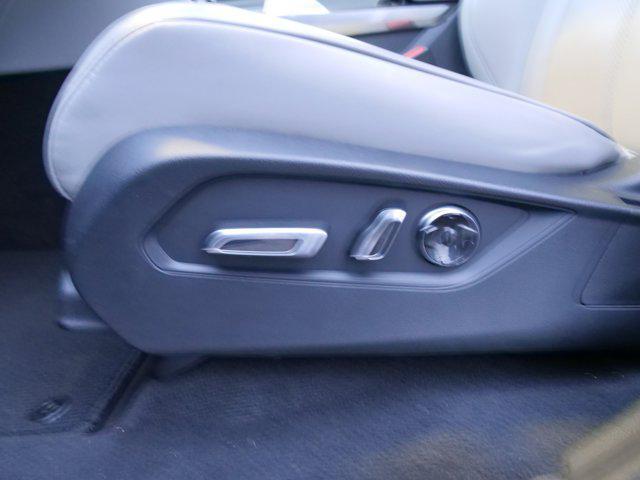 used 2022 Acura MDX car, priced at $38,715