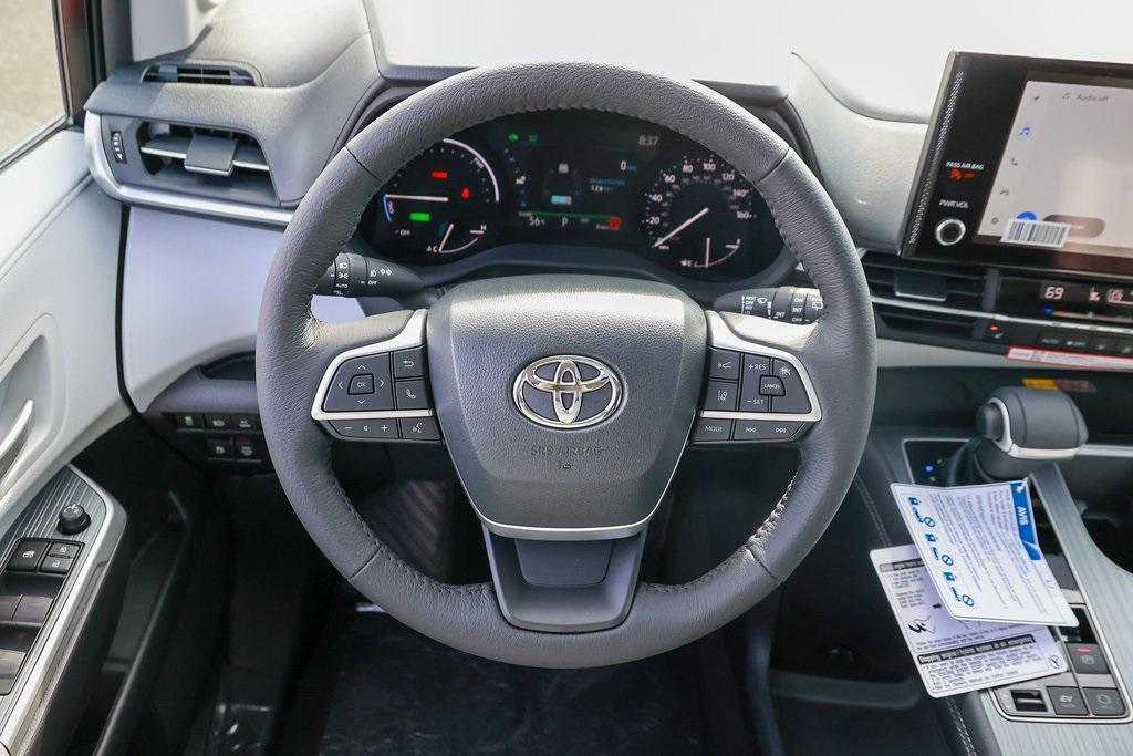 new 2026 Toyota Sienna car, priced at $52,735