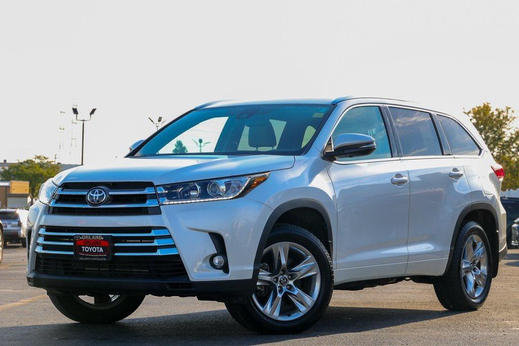 used 2019 Toyota Highlander car, priced at $31,999