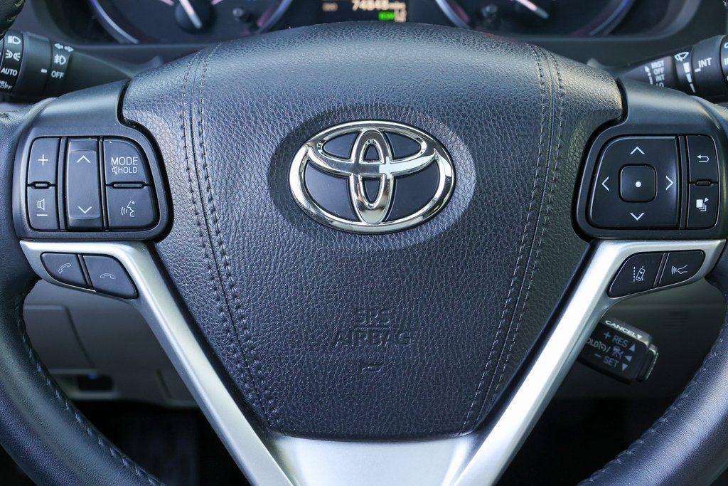 used 2019 Toyota Highlander car, priced at $30,999