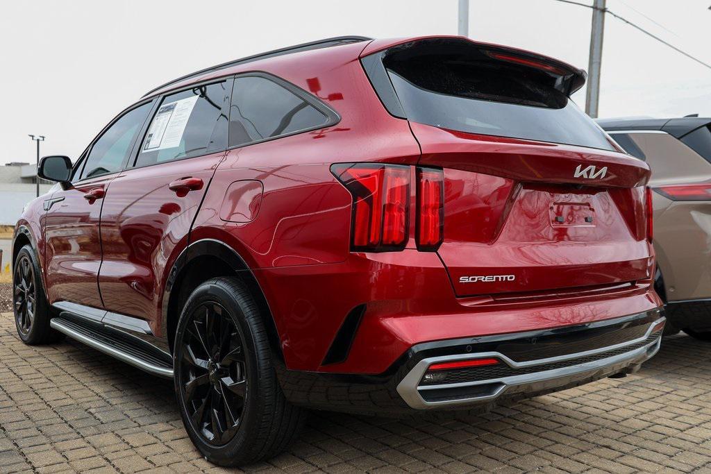 used 2023 Kia Sorento car, priced at $25,999