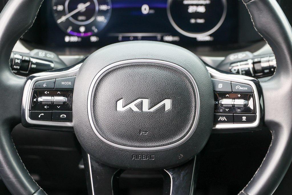 used 2023 Kia Sorento car, priced at $25,999