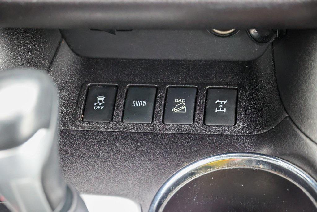 used 2015 Toyota Highlander car, priced at $16,999