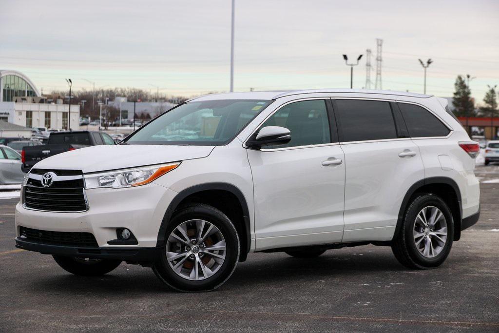 used 2015 Toyota Highlander car, priced at $16,999