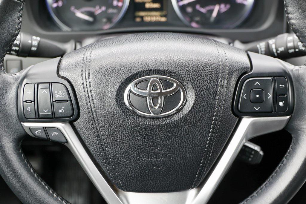 used 2015 Toyota Highlander car, priced at $16,999