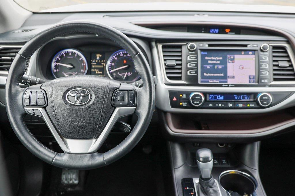 used 2015 Toyota Highlander car, priced at $16,999