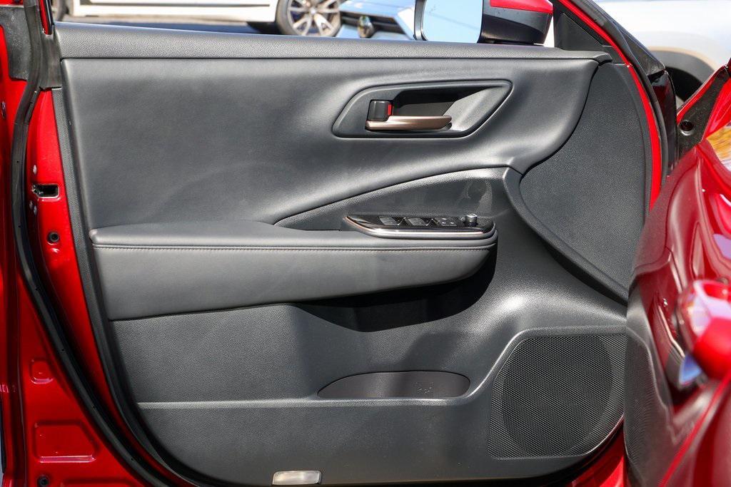 used 2025 Toyota Crown car, priced at $39,999