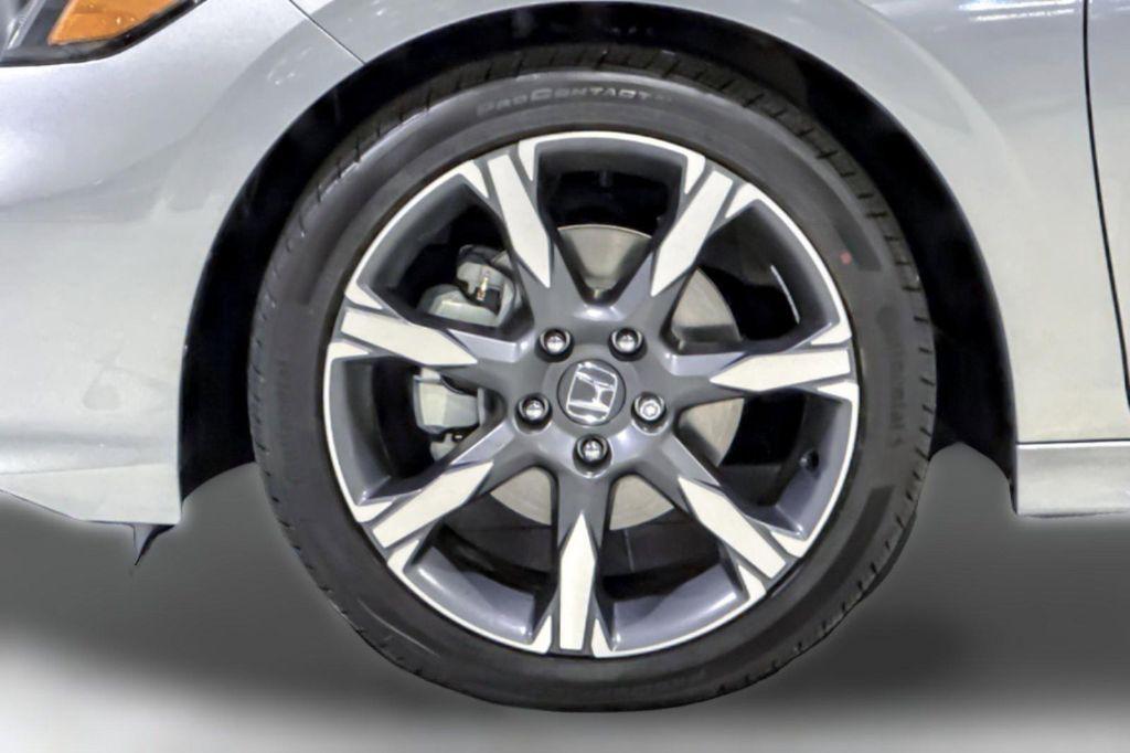 new 2026 Honda Civic Hybrid car, priced at $33,425
