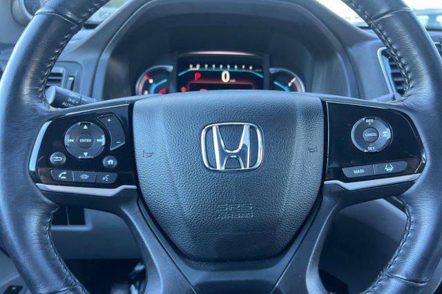used 2022 Honda Pilot car, priced at $29,999