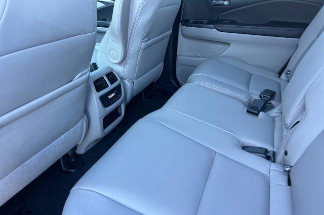 used 2022 Honda Pilot car, priced at $29,999