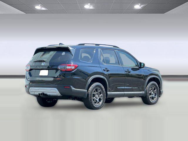 new 2025 Honda Pilot car, priced at $50,895