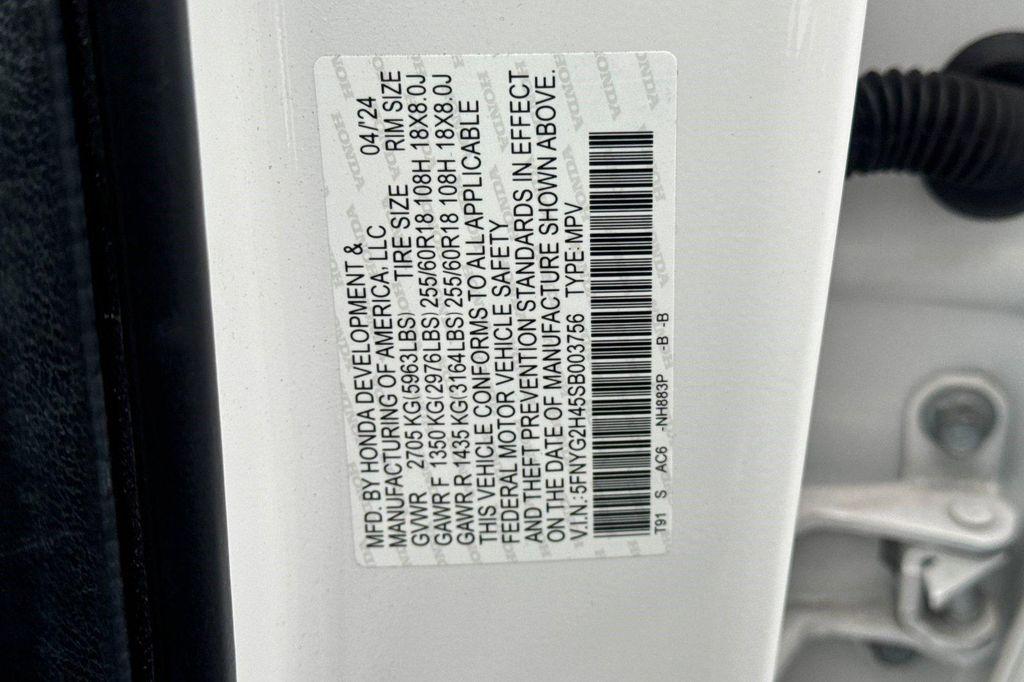 used 2025 Honda Pilot car, priced at $38,402
