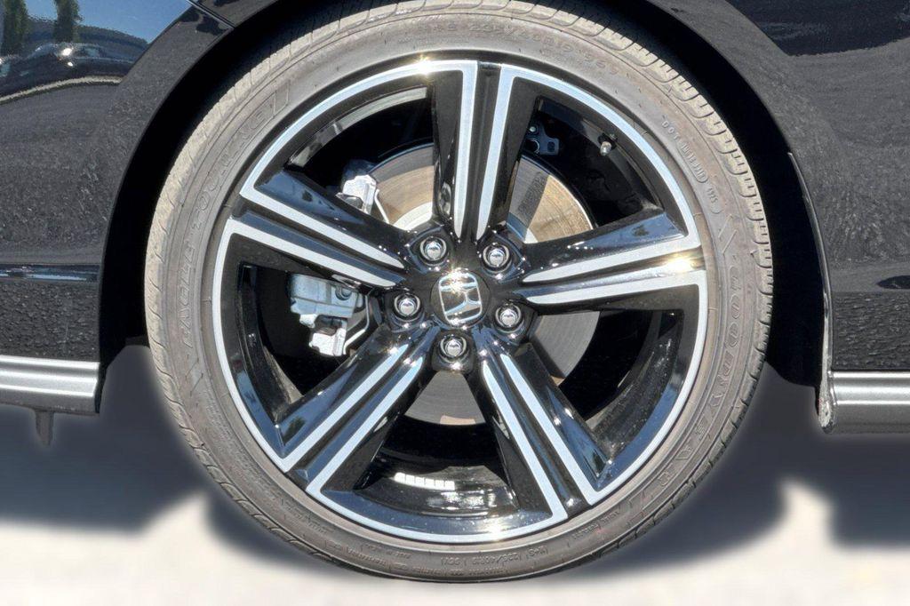 new 2026 Honda Accord Hybrid car, priced at $32,707