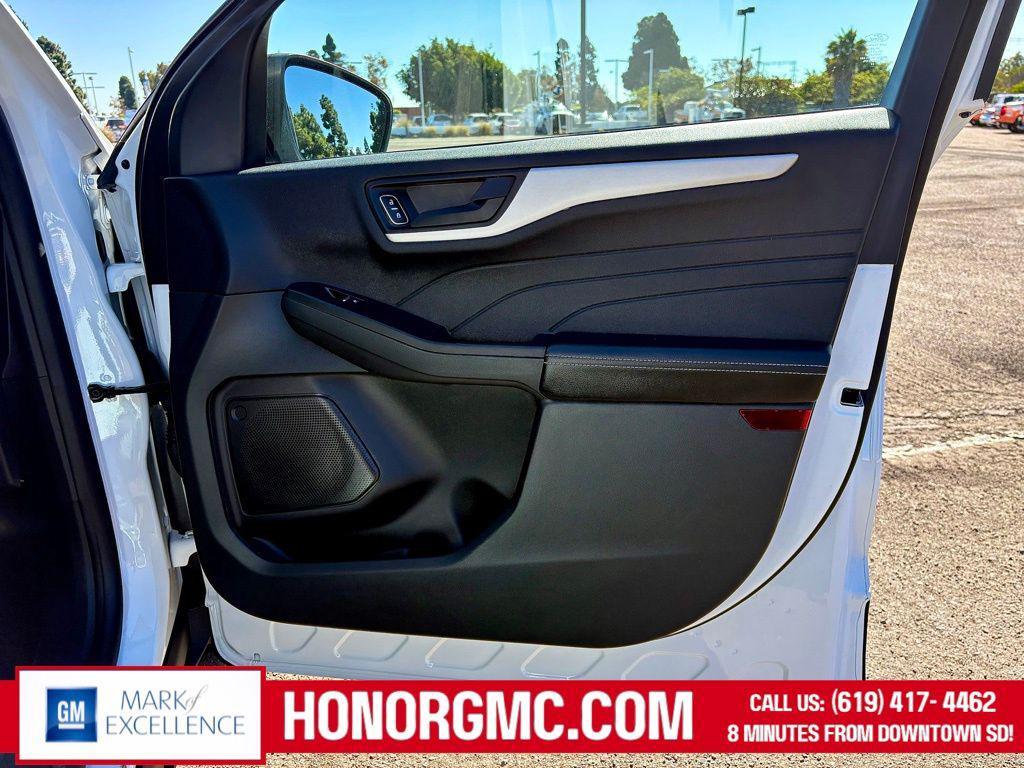 used 2022 Ford Escape car, priced at $17,888