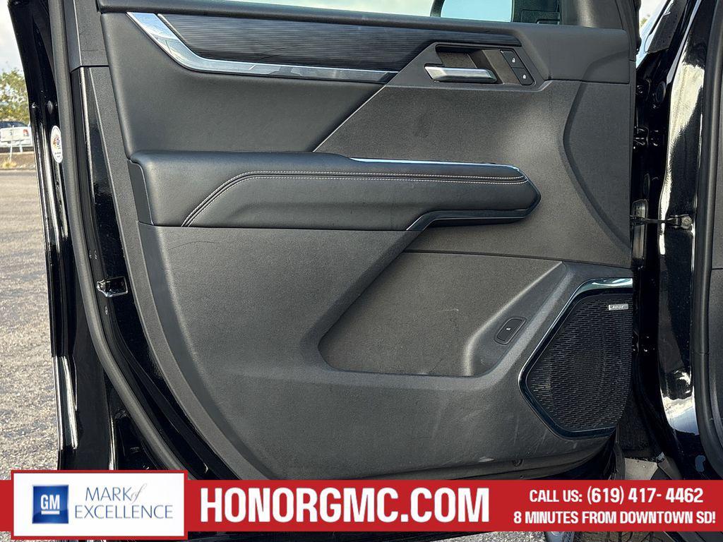 used 2024 GMC Acadia car, priced at $34,999