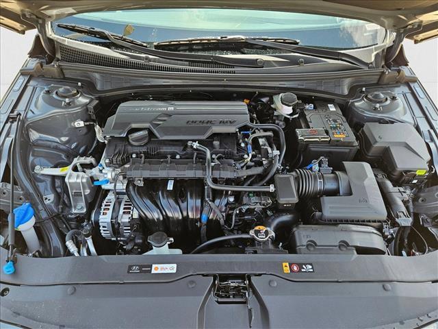 new 2025 Hyundai Elantra car, priced at $27,371