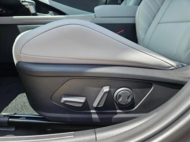 new 2025 Hyundai Elantra car, priced at $27,371