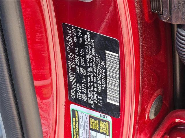 new 2025 Hyundai Elantra car, priced at $24,424