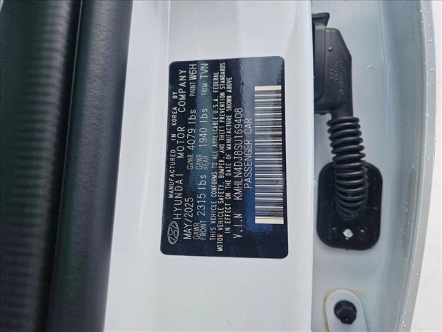 new 2025 Hyundai ELANTRA HEV car, priced at $30,657