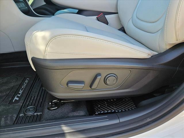 new 2026 Hyundai TUCSON Hybrid car, priced at $45,000