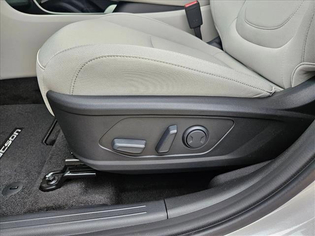 new 2026 Hyundai TUCSON Hybrid car, priced at $35,970