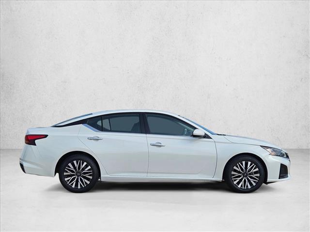used 2023 Nissan Altima car, priced at $17,419