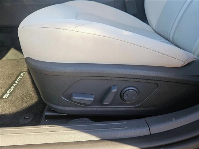 new 2026 Hyundai Sonata Hybrid car, priced at $34,095