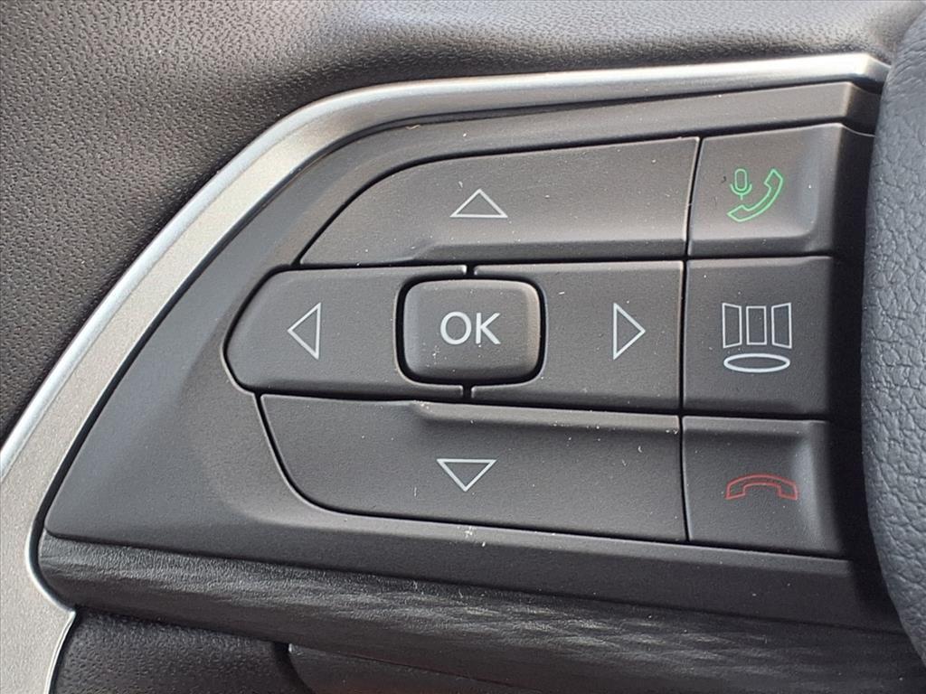 new 2025 Jeep Grand Cherokee car, priced at $39,716