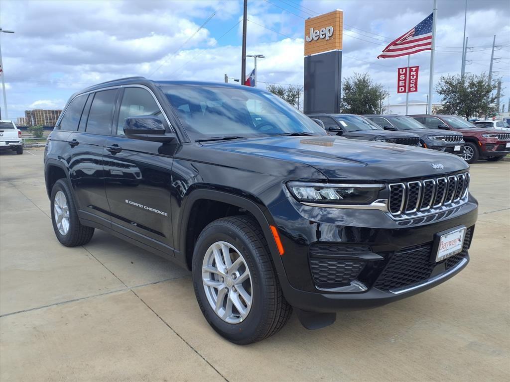 new 2025 Jeep Grand Cherokee car, priced at $37,308