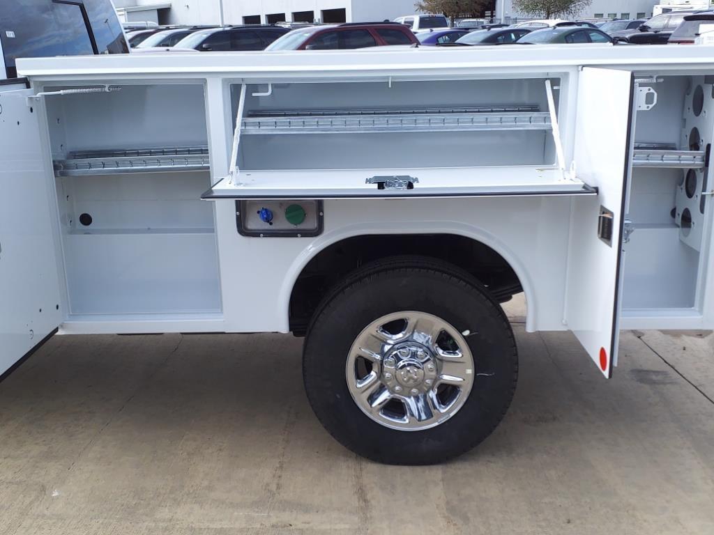 new 2024 Ram 3500 car, priced at $75,318