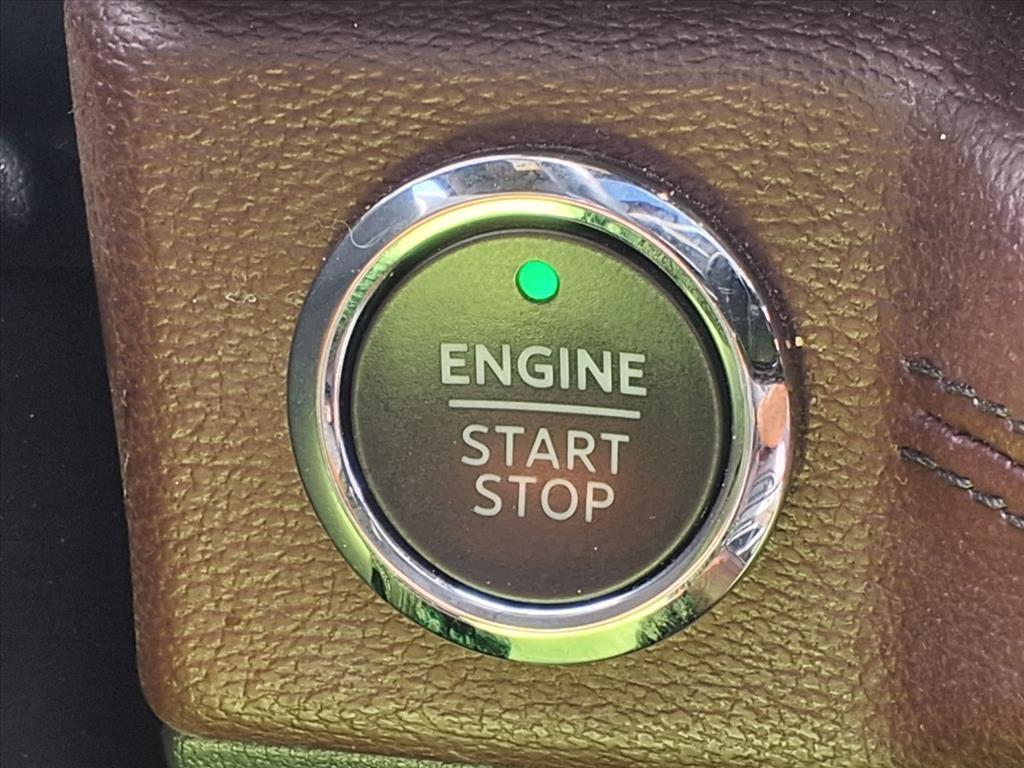 used 2024 Ford Expedition car, priced at $37,894