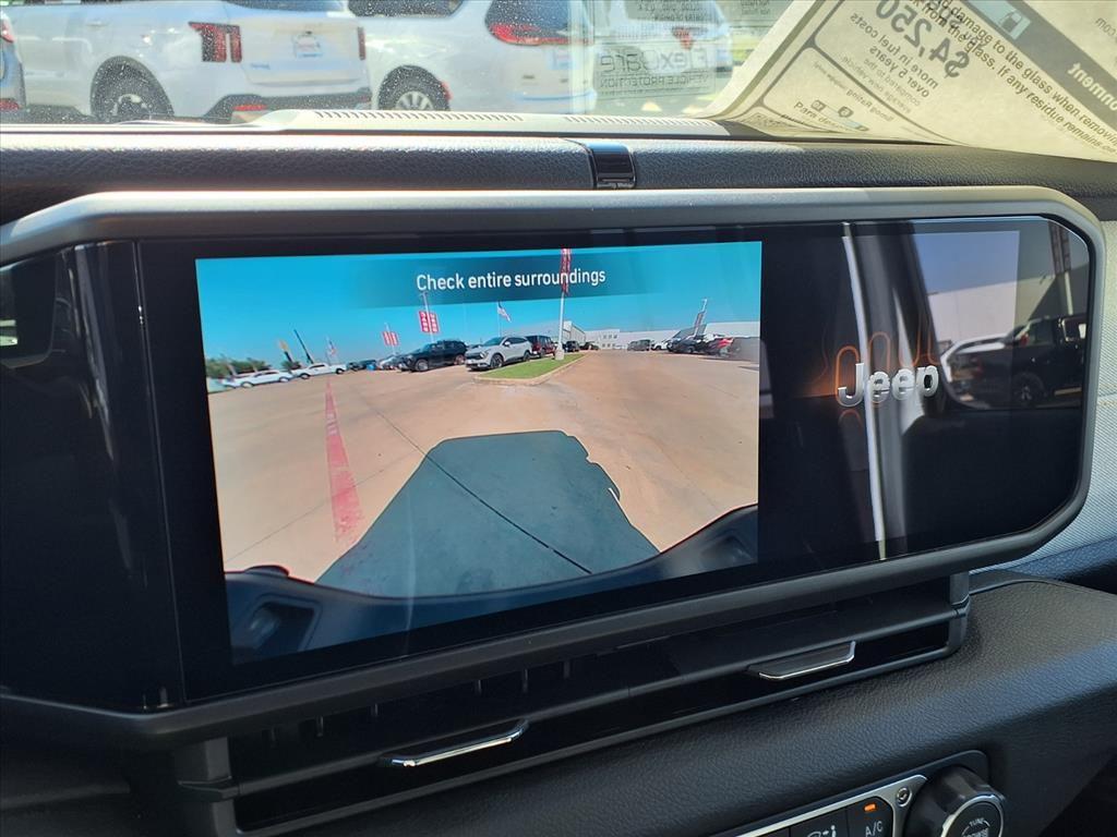 new 2025 Jeep Gladiator car, priced at $43,997