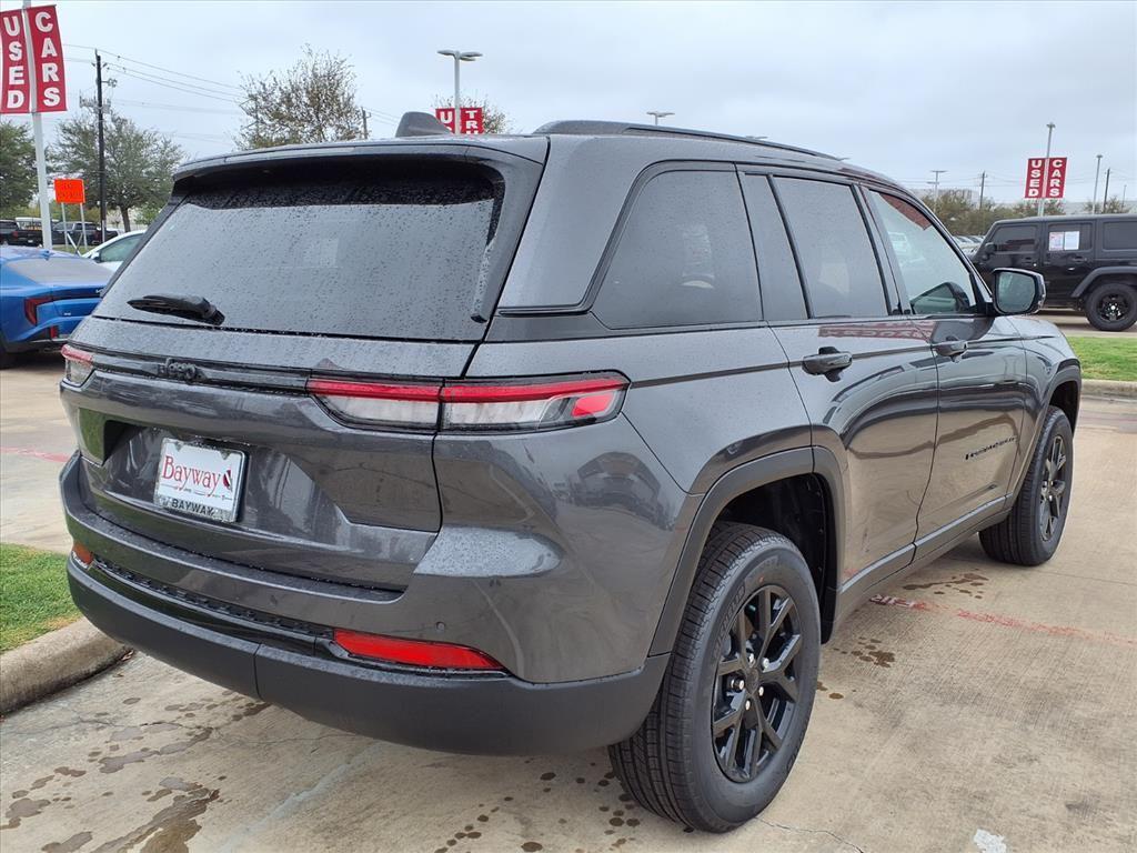 new 2025 Jeep Grand Cherokee car, priced at $40,693