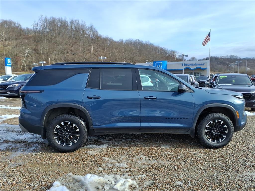 used 2024 Chevrolet Traverse car, priced at $41,500