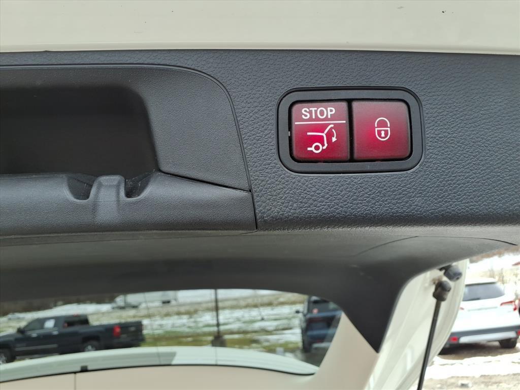 used 2017 Mercedes-Benz GLC 300 car, priced at $15,990