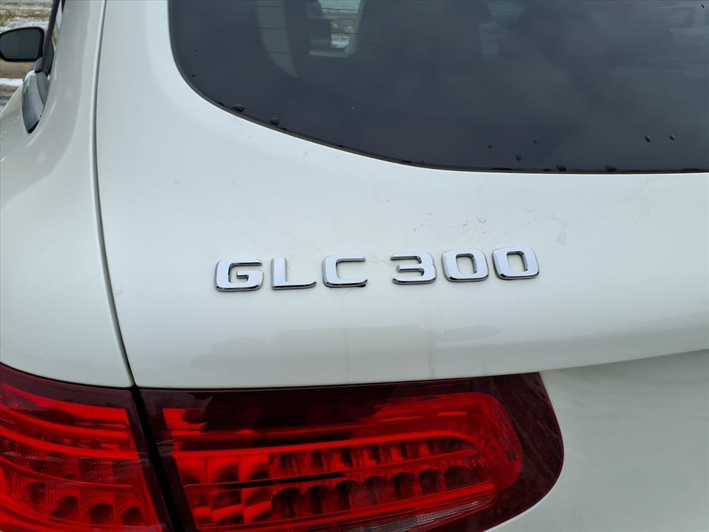 used 2017 Mercedes-Benz GLC 300 car, priced at $15,990