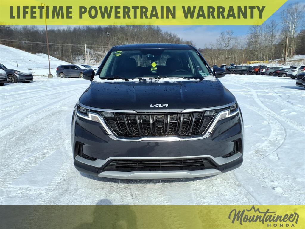 used 2022 Kia Carnival car, priced at $23,990