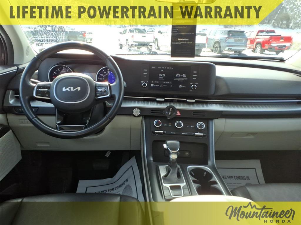 used 2022 Kia Carnival car, priced at $23,990