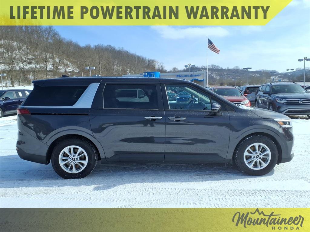 used 2022 Kia Carnival car, priced at $23,990