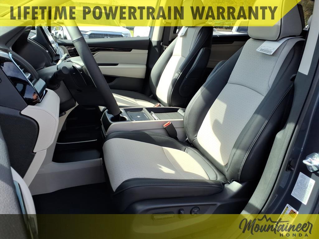 new 2026 Honda Odyssey car, priced at $53,555