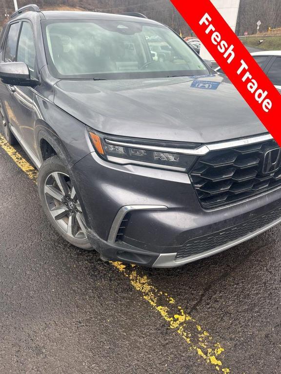 used 2024 Honda Pilot car, priced at $43,000