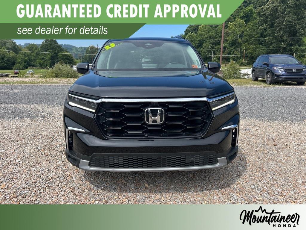 used 2023 Honda Pilot car, priced at $32,990