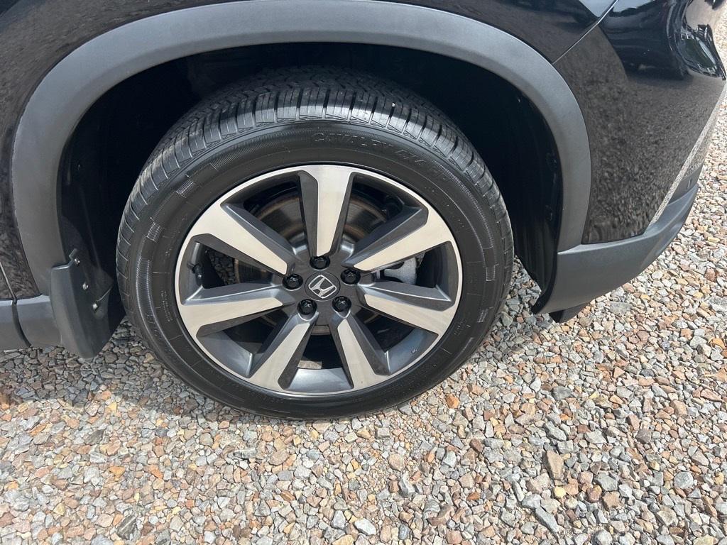 used 2023 Honda Pilot car, priced at $32,990